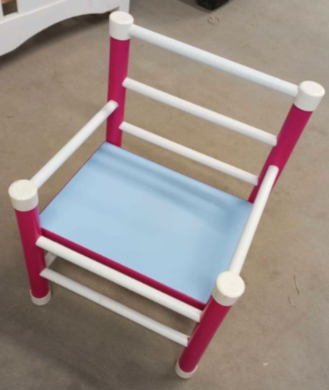 Petites chaises avec accoudoirs mathou -  - Divers